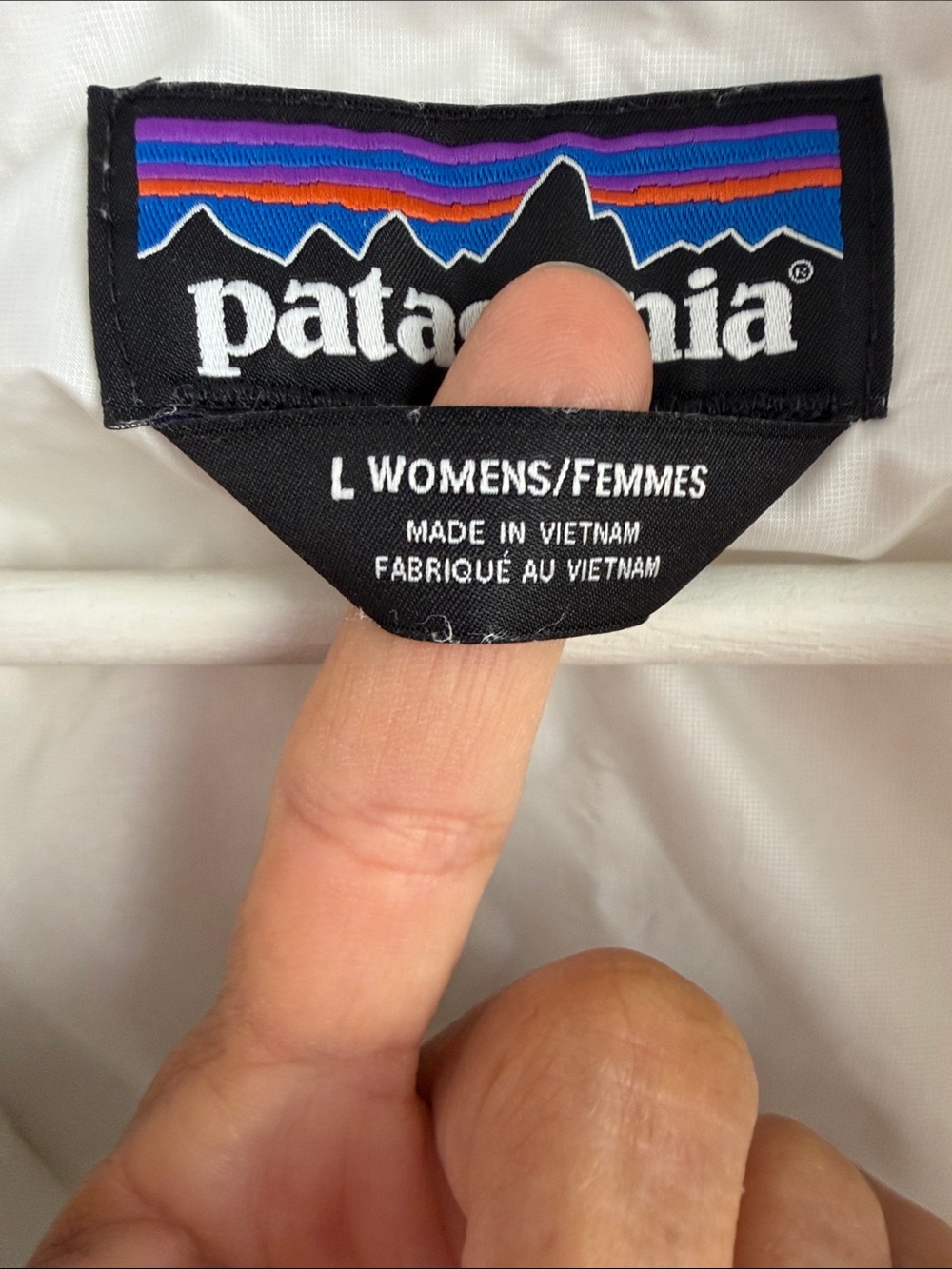 Patagonia White Quilted Lightweight Puffer Vest - Picture 6 of 9
